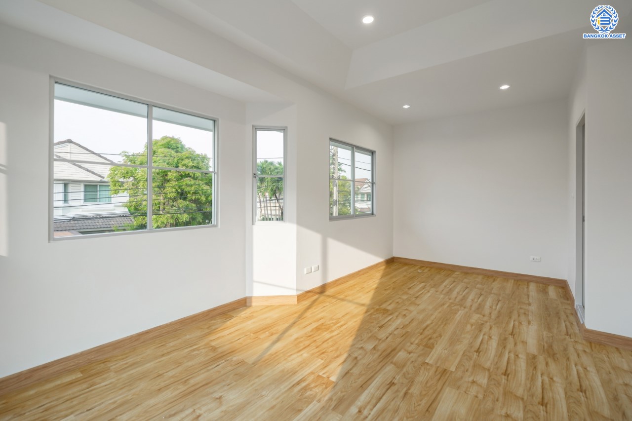 บ้านมือสองตกแต่งใหม่ ม.พฤกษ์ลดา1 บางใหญ่ หลังมุม บนเนื้อที่ 57 ตร.ว. ฟังก์ชัน 3 ห้องนอน 2 ห้องน้ำ 2 ที่จอดรถ ทำเลเดินทางสะดวก เชื่อมต่อถ.กาญจนาภิเษก เพียง 10 นาทีถึงรถไฟฟ้าสายสีม่วง "สถานีคลองบางไผ่" ใกล้เซ็นทรัลเวสต์เกต จองเลย!